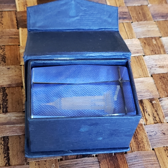 Empire State Bldg 3D Etched in Crystal - Picture 6 of 9